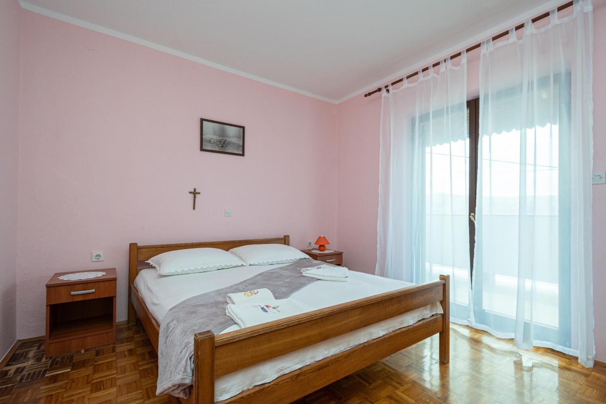 Apartments And Rooms With Parking Space Zubovici, Pag - 16063 Exterior photo