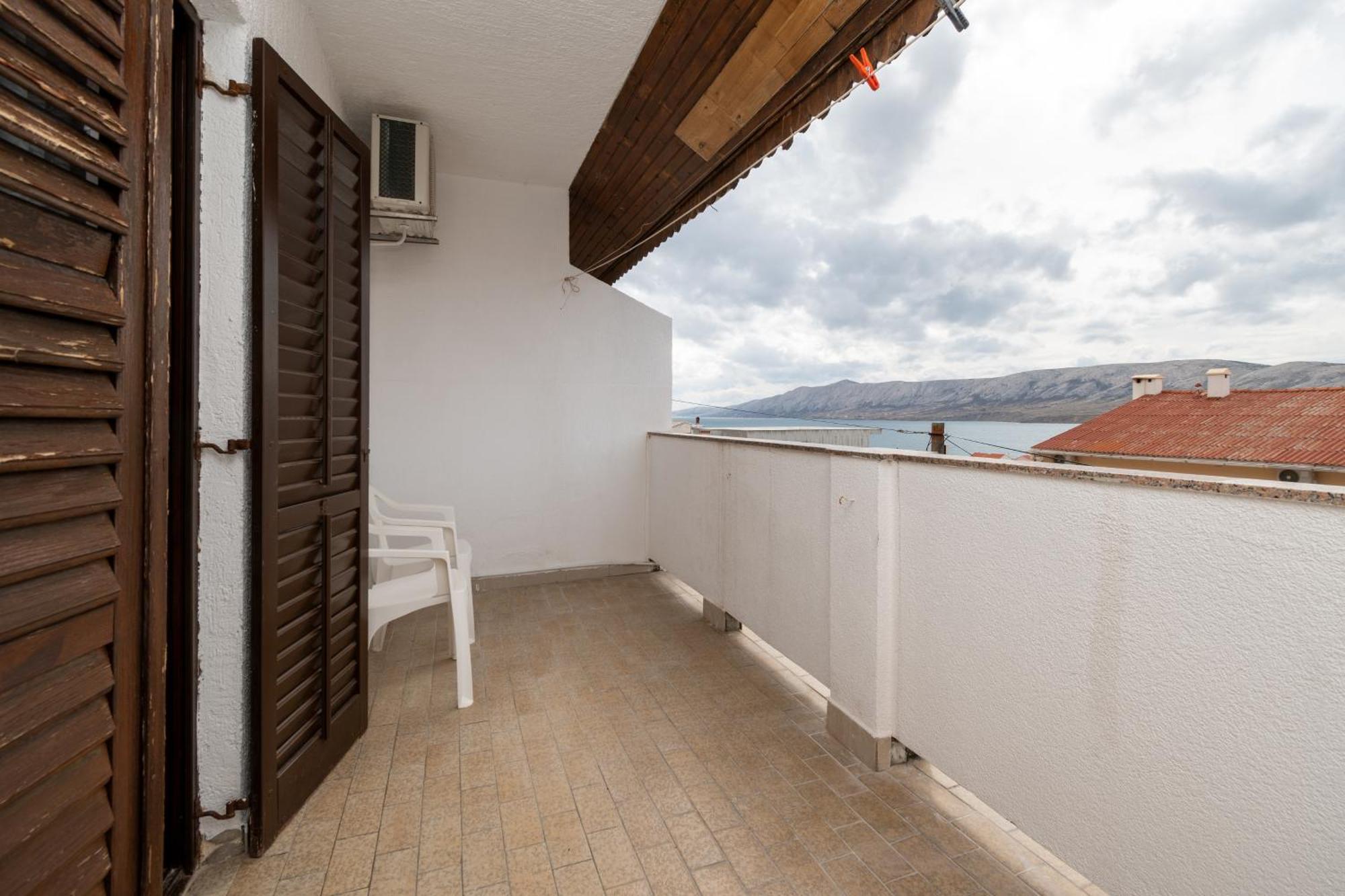 Apartments And Rooms With Parking Space Zubovici, Pag - 16063 Exterior photo