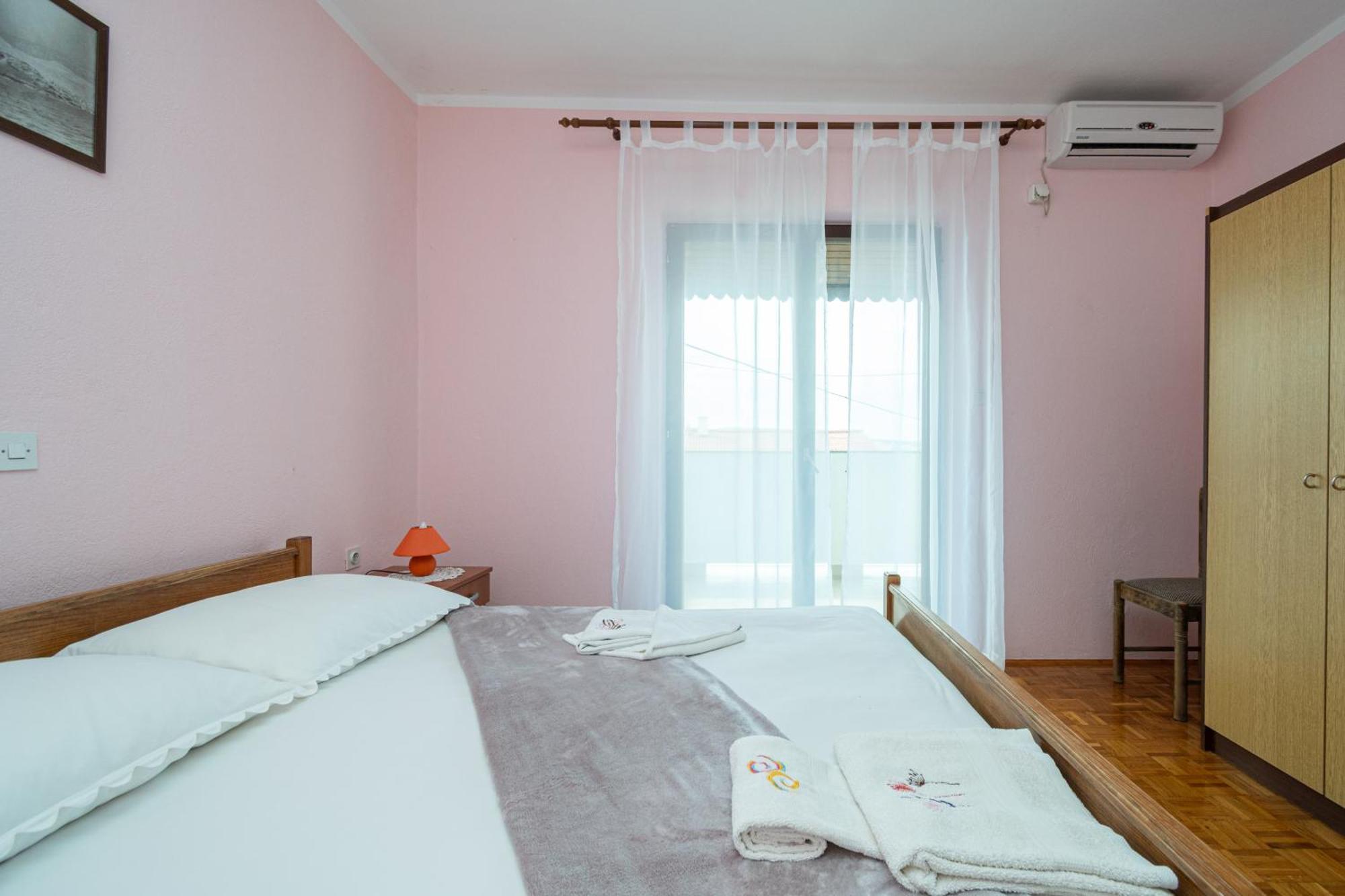 Apartments And Rooms With Parking Space Zubovici, Pag - 16063 Room photo
